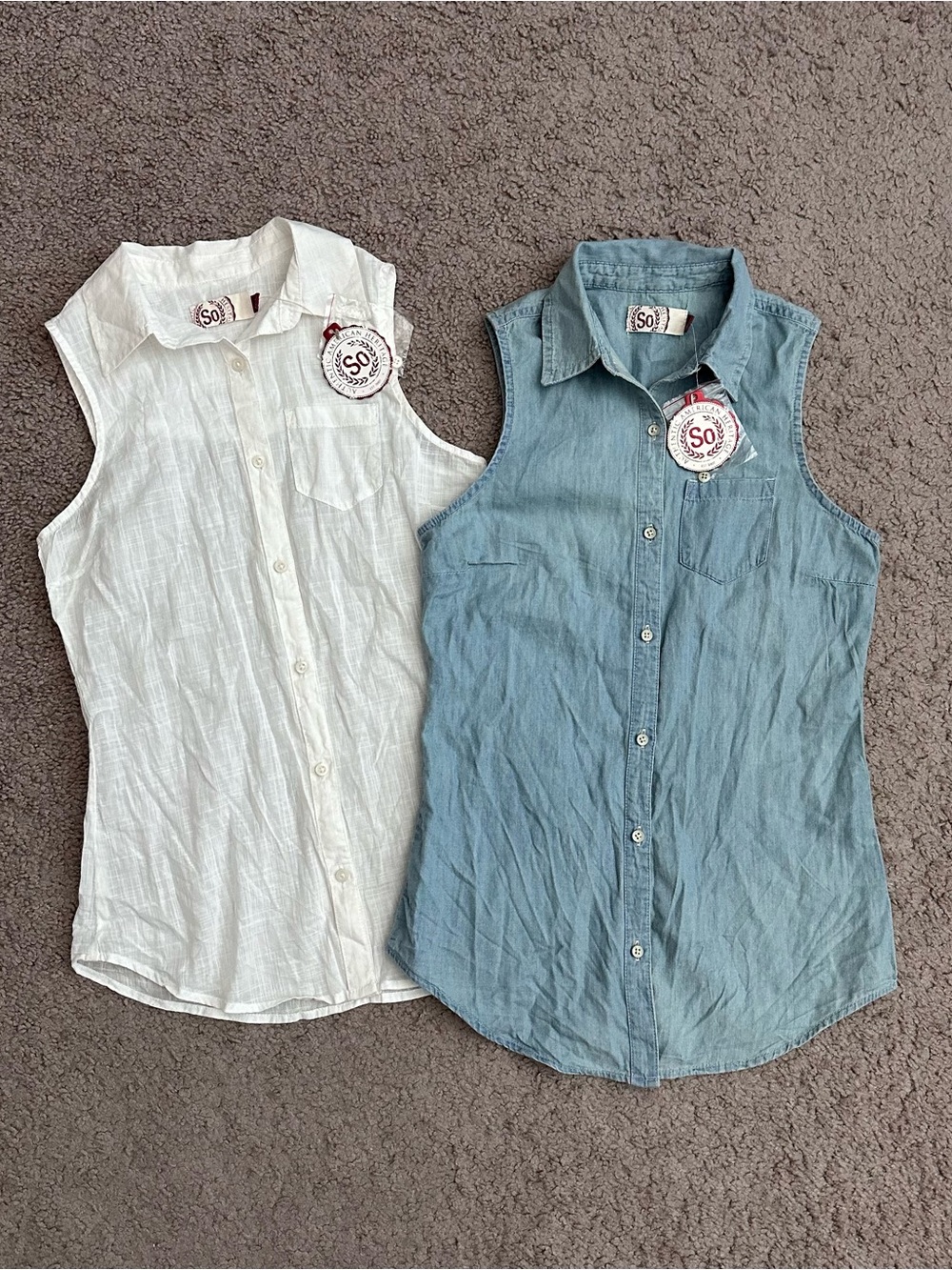 SO Sleeveless Button Front Shirt Juniors XS Set of 2